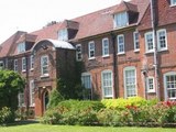Vigilant Global Extends Commitment to Community Support with Donation to Sir Roger Manwood's School